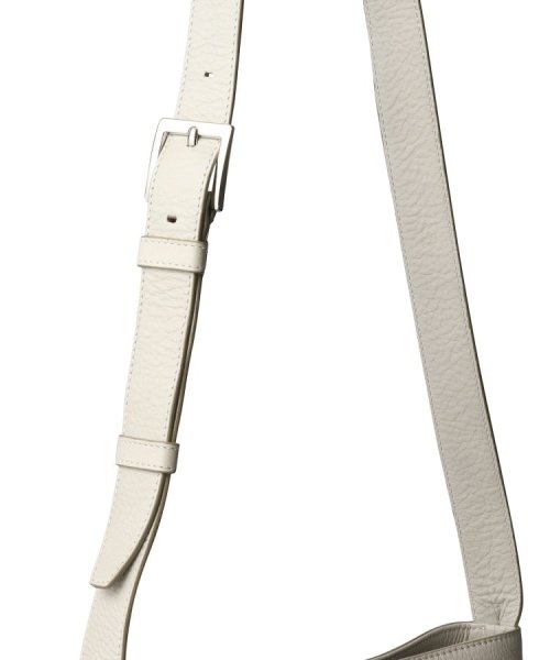 【フォルトゥーナ】レザーショルダーバッグ S 本革 ミニバッグ 革の裁断面 斜め掛けはもちろん