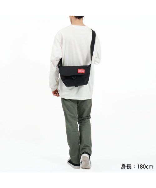 Manhattan Portage(マンハッタンポーテージ)/【日本正規品】マンハッタンポーテージ メッセンジャーバッグ Manhattan Portage ショルダーバッグ A5 ナイロン 小さめ MP1605JRFZP/img02