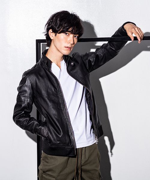 AKM Contemporary✨ レザージャケット パディングブルゾン