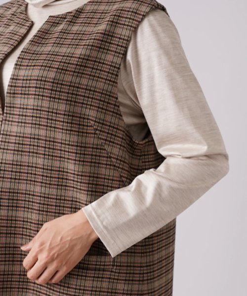 チェック柄キーネックロングベスト 