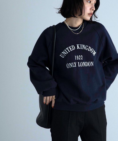 marjour(マージュール)/UK LOGO SWEAT/img01