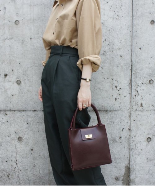 【TIDEWAY / タイドウェイ】MOSS METAL TWIST TOTE / モス メタルツイストトートバッグ ハンドバッグ 本革 牛革 TIDEWAY タイドウェイ