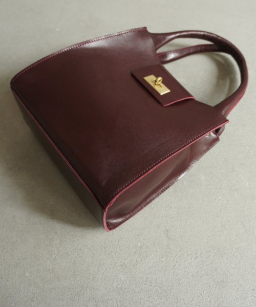 【TIDEWAY / タイドウェイ】MOSS METAL TWIST TOTE / モス メタルツイストトートバッグ ハンドバッグ 本革 牛革 TIDEWAY タイドウェイ