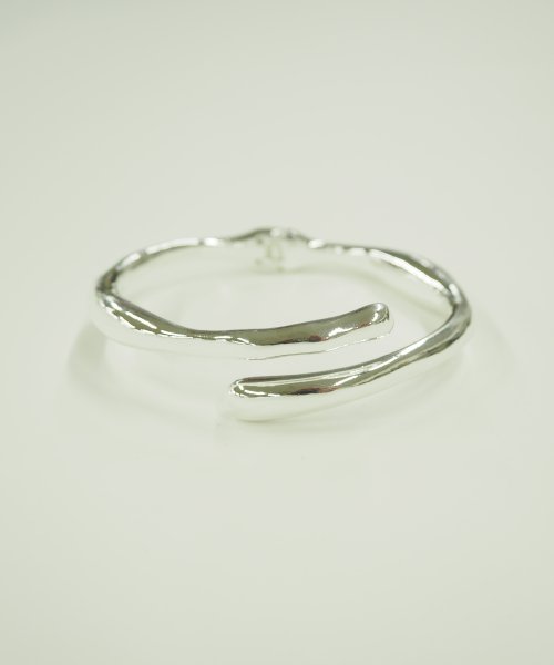 nothing and others(ナッシングアンドアザース)/NuanceLine Arm Bangle/img02
