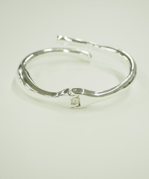 nothing and others(ナッシングアンドアザース)/NuanceLine Arm Bangle/img04