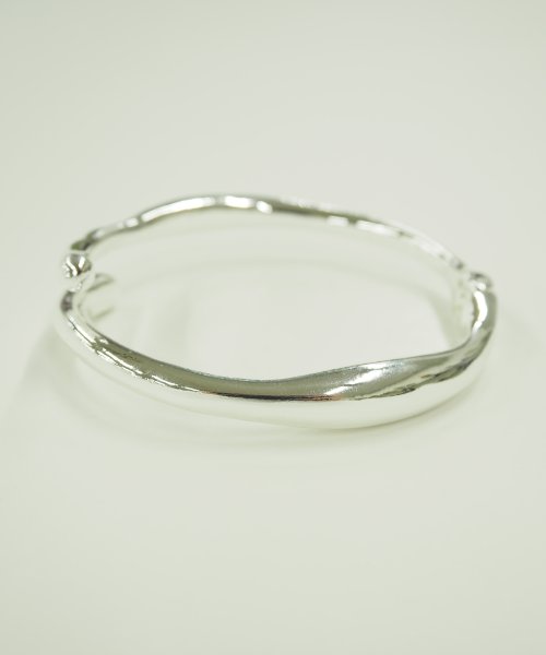 nothing and others(ナッシングアンドアザース)/NuanceLine Arm Bangle/img05