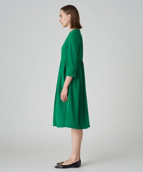 ポリエステルストレッチタフタ タックギャザーワンピース 