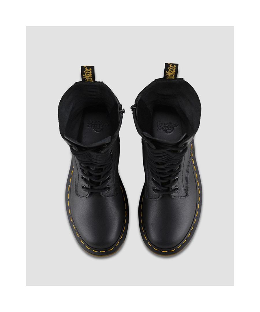 Dr best sale martens 11820