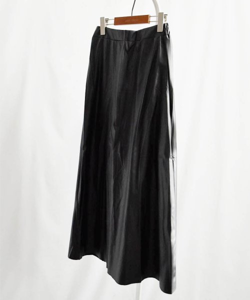 ARGO TOKYO(アルゴトウキョウ)/Fake Leather Flare A Line Skirt 222017　フェイクレザーフレアAラインスカート/img47