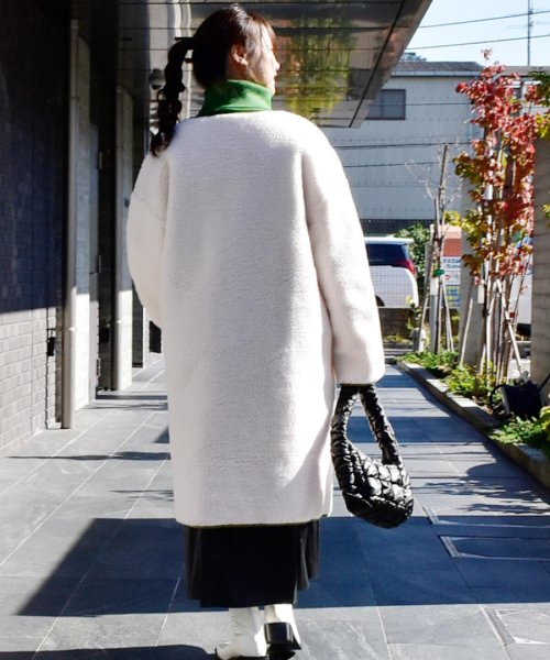 ARGO TOKYO(アルゴトウキョウ)/Revesible Boa Long Coat 21068パイピングボアリバーシブルボアロングコート/img18