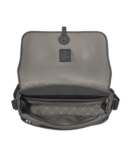 ビクトリノックス バッグ ショルダーバッグ メッセンジャーバッグ メンズ ブランド 通勤 大容量 斜めがけ A4 PC Victorinox