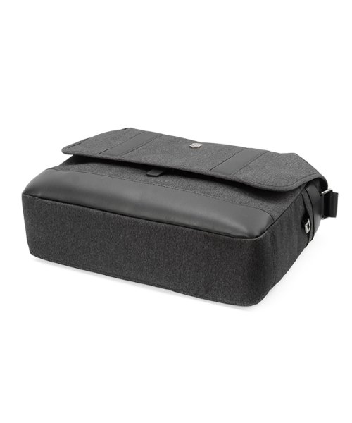 ビクトリノックス バッグ ショルダーバッグ メッセンジャーバッグ メンズ ブランド 通勤 大容量 斜めがけ A4 PC Victorinox