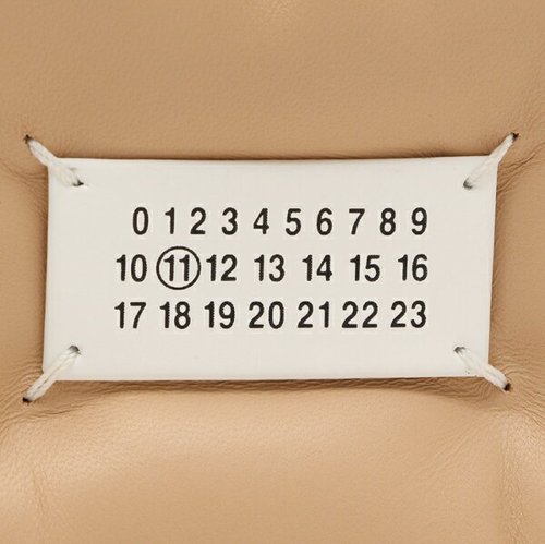 メゾンマルジェラ ショルダーバッグ グラムスラム ミニフラップ ベージュ レディース Maison Margiela S56WG0181 P4300 T2057 Maison Margiela メゾンマルジェラ ショルダーバッグ グラムスラム ミニフラップ ベージュ レディース S56WG0181 P4300