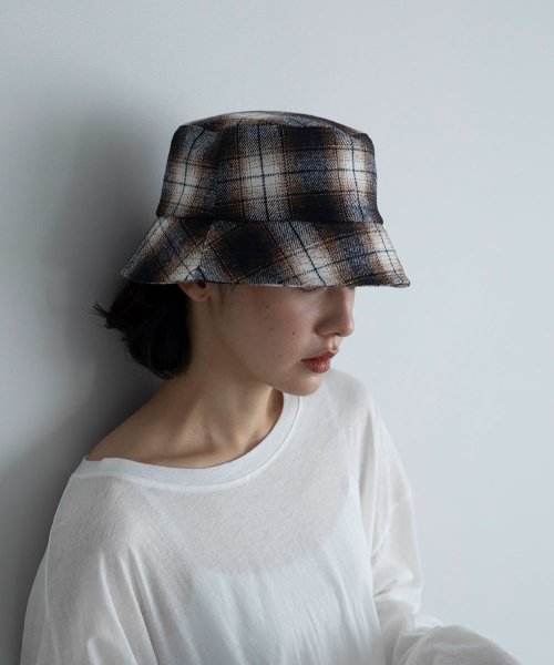 marjour(マージュール)/CHECK BUCKET HAT/img04