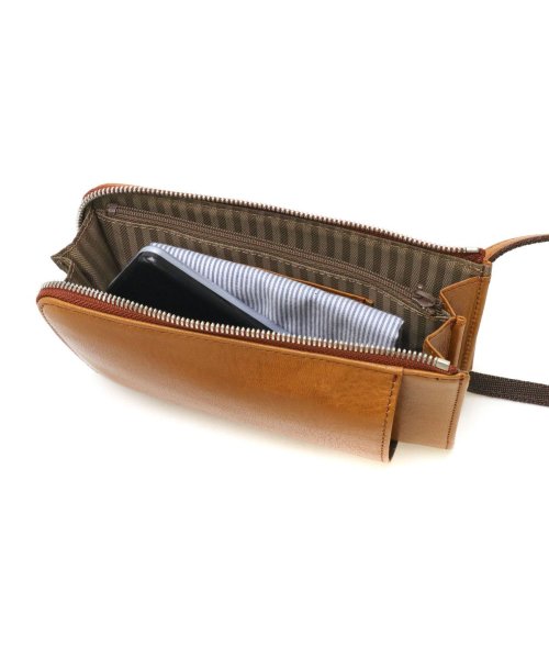 ダコタブラックレーベル ショルダーバッグ Dakota BLACK LABEL アクソリオ2 斜め掛け ミニショルダー スマホ 本革 日本製 1622703 ポケット