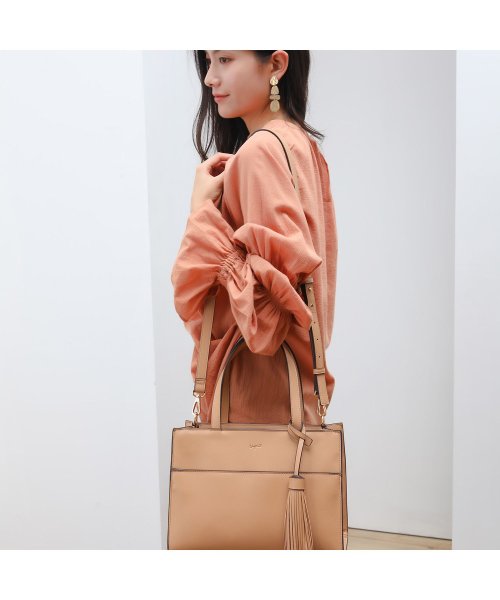 Ungrid(アングリッド)/アングリッド Ungrid バッグ ハンドバッグ レディース 斜めがけ 2WAY BIG TASSEL HAND BAG ブラック ホワイト ブルー ベージュ /img01