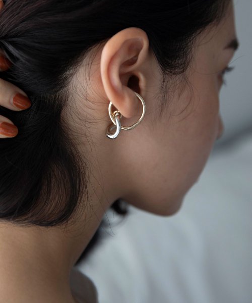 marjour(マージュール)/COMBI COLOR HANG EAR CUFF/img04