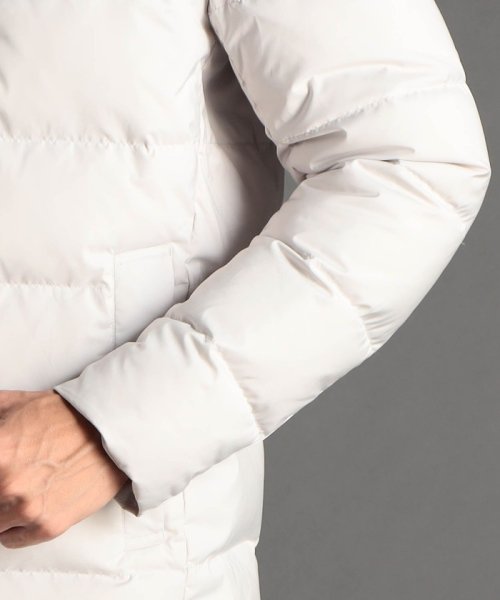 テクニカルストレッチタフタ ダウン 