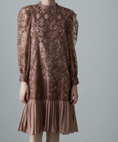 etoll. エトル レース×プリーツドレス ワンピ ワンピース ドレス オケージョン 長袖 レース 刺繍 プリーツ バンドカラー ミニ 膝丈 Aライン 結婚式 5cm エトル