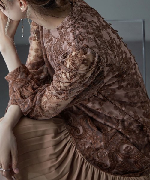 etoll. エトル レース×プリーツドレス ワンピ ワンピース ドレス オケージョン 長袖 レース 刺繍 プリーツ バンドカラー ミニ 膝丈 Aライン 結婚式 5cm エトル