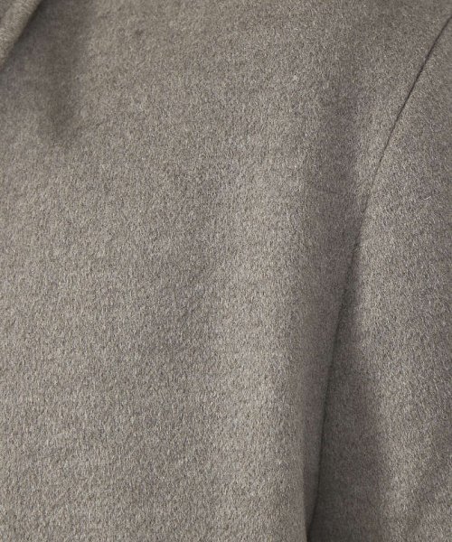 【MASCHILE/マスキーレ】メルトン ステンカラー コート 商品説明【素材】ウールとポリエステルを組み合わせることで保温性がありしなやかな肌触りを実現。イタリアンクラシックな2色の糸を織り込んだミックス調カラーでスモーキー KU1412081144(10725円)