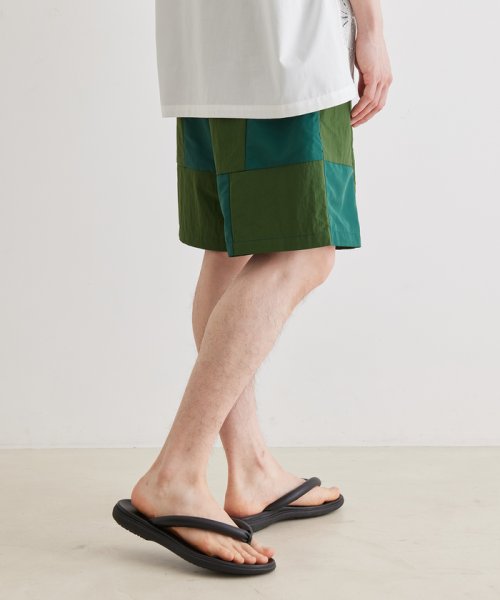 ADAM ET ROPE'(アダム　エ　ロペ)/【別注】《GRAMICCI》CRAZY PTRN DURABLE NYLON×ACTIVE SHELL SHORTS/img11