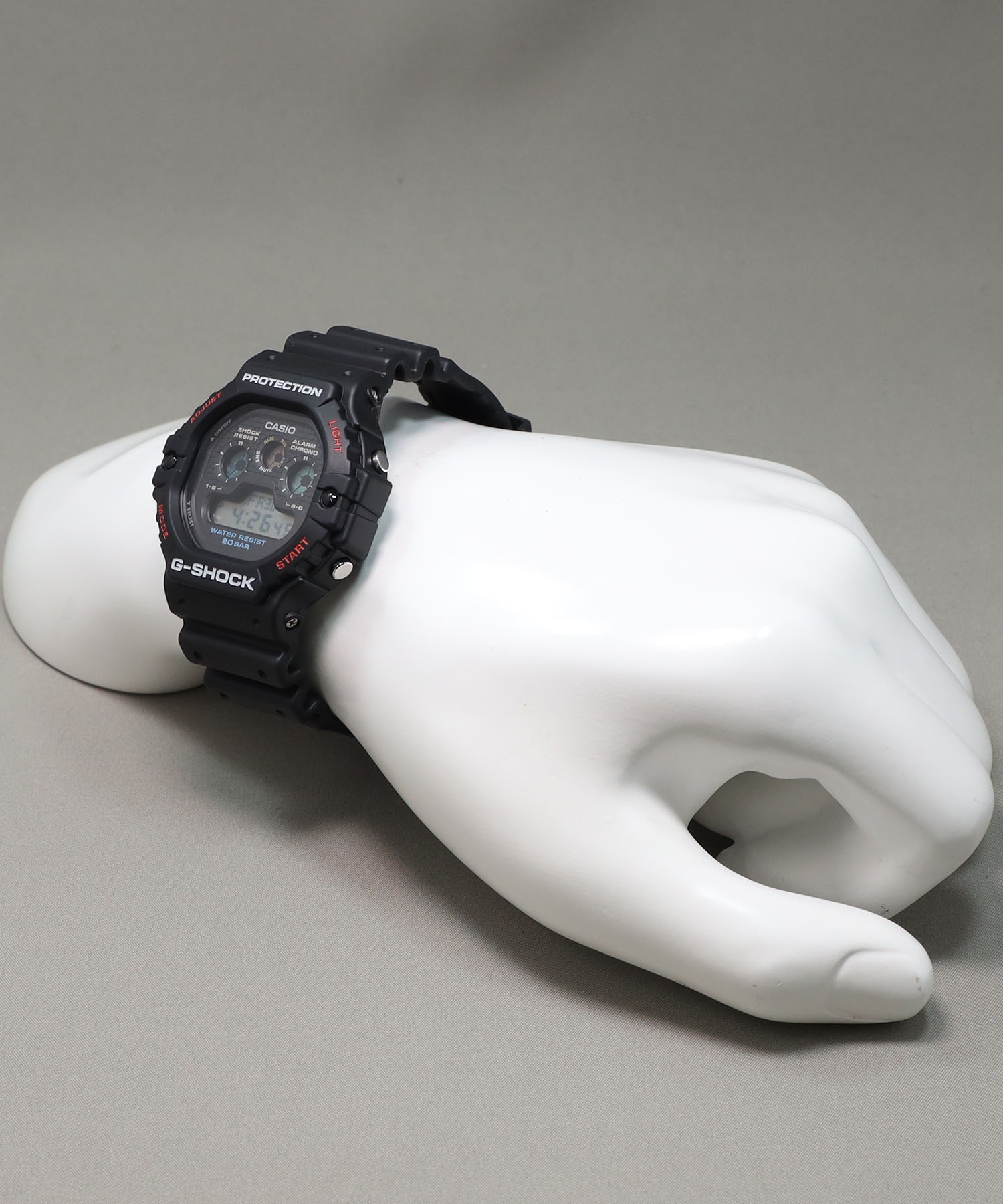 おすすめ　人気　G-SHOCK 腕時計　DW-5900-1JF 黒　ブラック