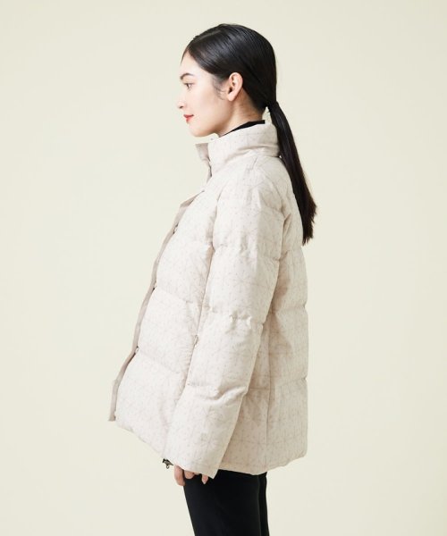 アスタリスク刺繍ダウンジャケット 