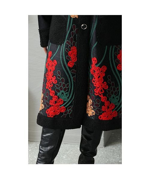 Sawa a la mode(サワアラモード)/色鮮やかな刺繍の裏ボア花柄ロングコート/img11