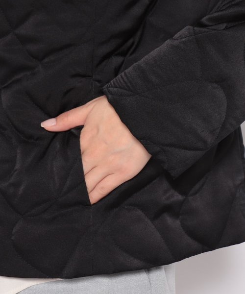 キルティングノーカラージャケット 