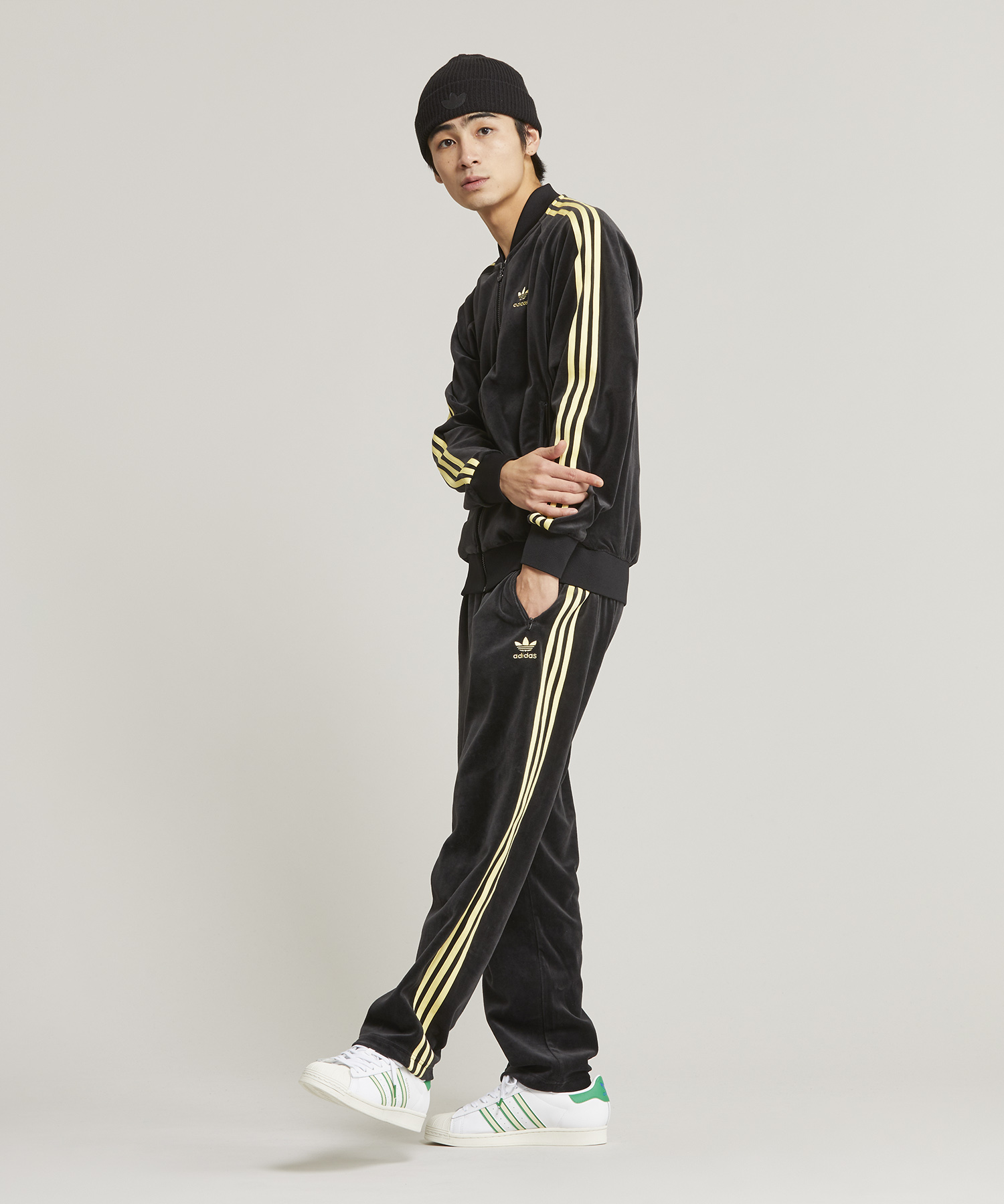 【希少】adidas アディダス トラックトップス ジャージ ベロアS