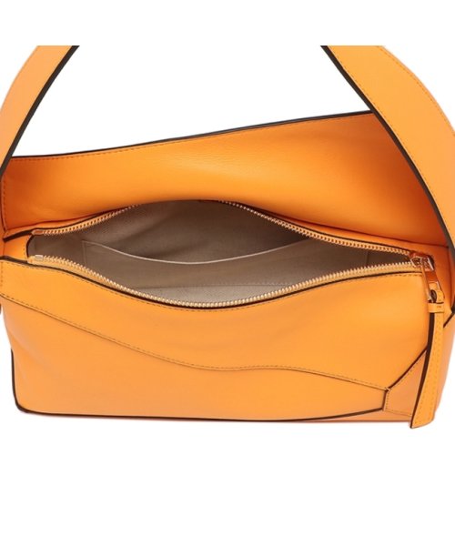 ロエベ ハンドバッグ ショルダーバッグ パズル ホーボーバッグ ナパカーフ オレンジ レディース LOEWE A510J67X01 9130 LOEWE ロエベ ハンドバッグ ショルダーバッグ パズル ホーボーバッグ ナパカーフ オレンジ レディース A510J67X01