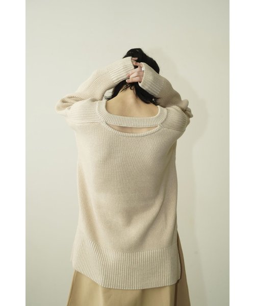 CLANE(クラネ)/W FACE CUT NECK WIDE KNIT TOPS/img03