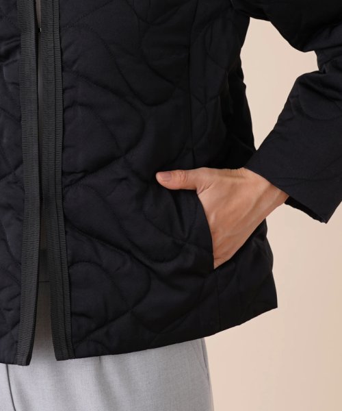 キルティングノーカラージャケット 