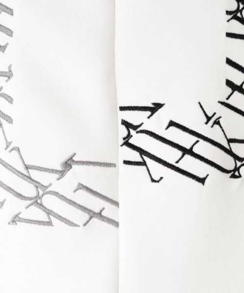 tk.TAKEO KIKUCHI(ティーケー　タケオキクチ)/モノグラム刺繍スウェット/img12