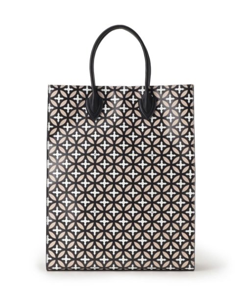 【otonaMUSE12月号掲載】オーバーラップサークル リサイクルレザー スクエアトート オーバーラップサークル リサイクルレザーは