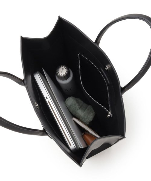 【otonaMUSE12月号掲載】オーバーラップサークル リサイクルレザー スクエアトート オーバーラップサークル リサイクルレザーは