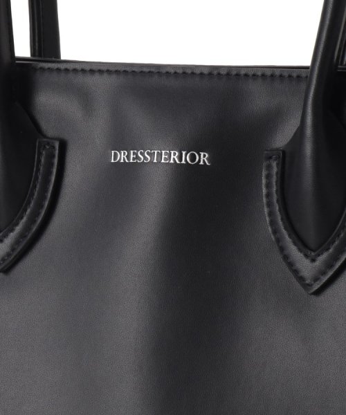 【otonaMUSE12月号掲載】オーバーラップサークル リサイクルレザー スクエアトート オーバーラップサークル リサイクルレザーは