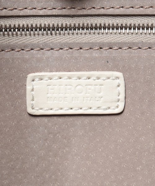 【スティーレ】レザートートバッグ M 本革 チャーム付き スティーレ