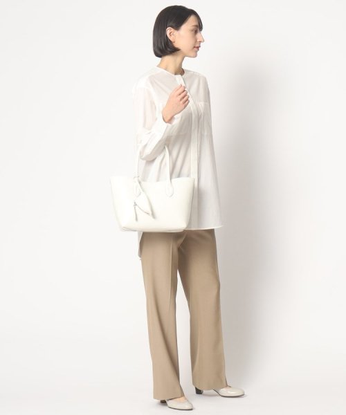 【スティーレ】レザートートバッグ M 本革 チャーム付き スティーレ