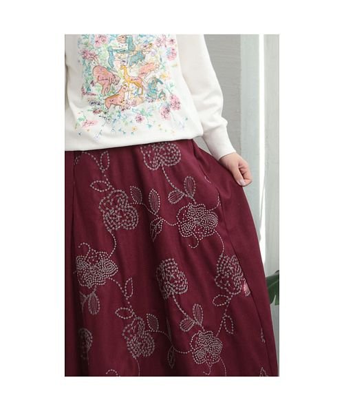 Sawa a la mode(サワアラモード)/大人が似合う花刺繍のフレアスカート/img15