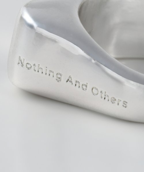 nothing and others(ナッシングアンドアザース)/Square shape Ring/img05