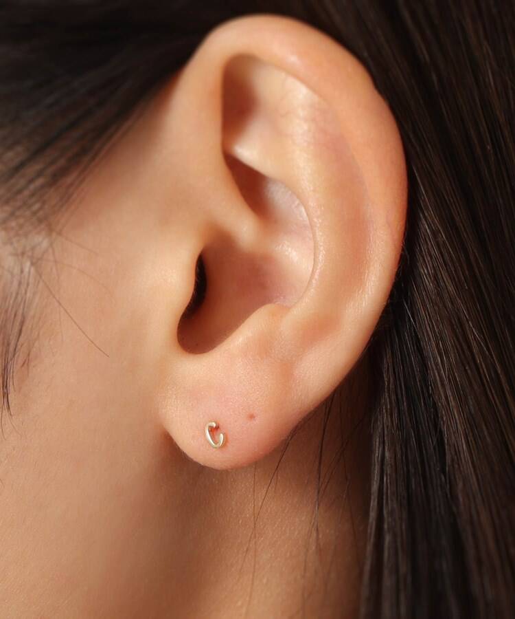 WEB限定】イニシャルC スタッドピアス(片耳用)(505120763