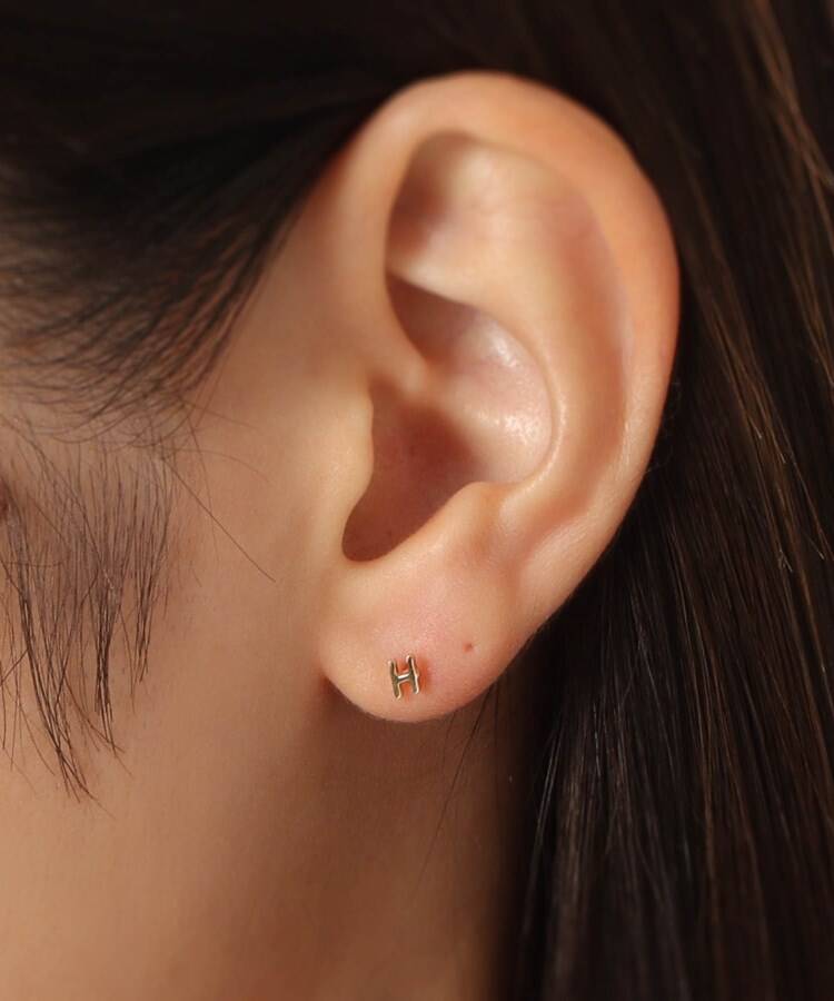 WEB限定】イニシャルH スタッドピアス(片耳用)(505120766