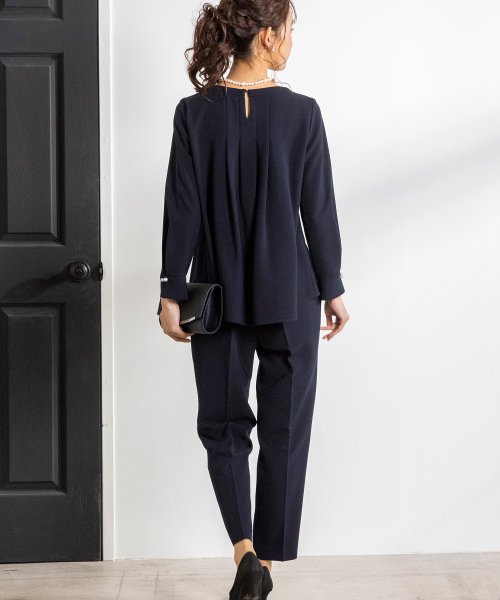 卒入学式で使える】ペプラムブラウス×すっきりシルエットセットアップ  