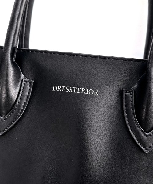 リサイクルレザー スクエアトートバッグ リサイクルレザーは