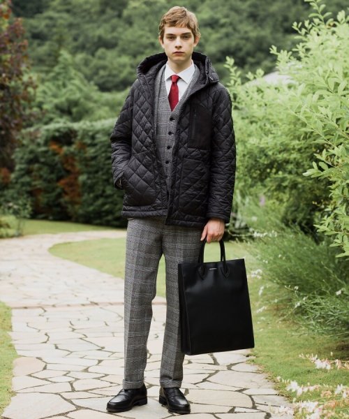 【otonaMUSE12月号掲載】オーバーラップサークル リサイクルレザー スクエアトート オーバーラップサークル リサイクルレザーは