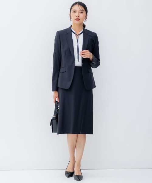 【セットアップ対応】ファインネスウール ジャケット 商品説明2023 Autumn23区定番のスーツシリーズ■デザインセレモニーシーンからお仕事まで幅広くお使いいただけるスーツ。パンツもスカートもOKの W2870978167(22000円)