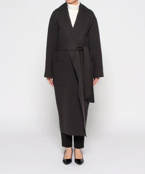 カシミヤ混リバーショールカラーコート B75 W59 H80　着用サイズ：02