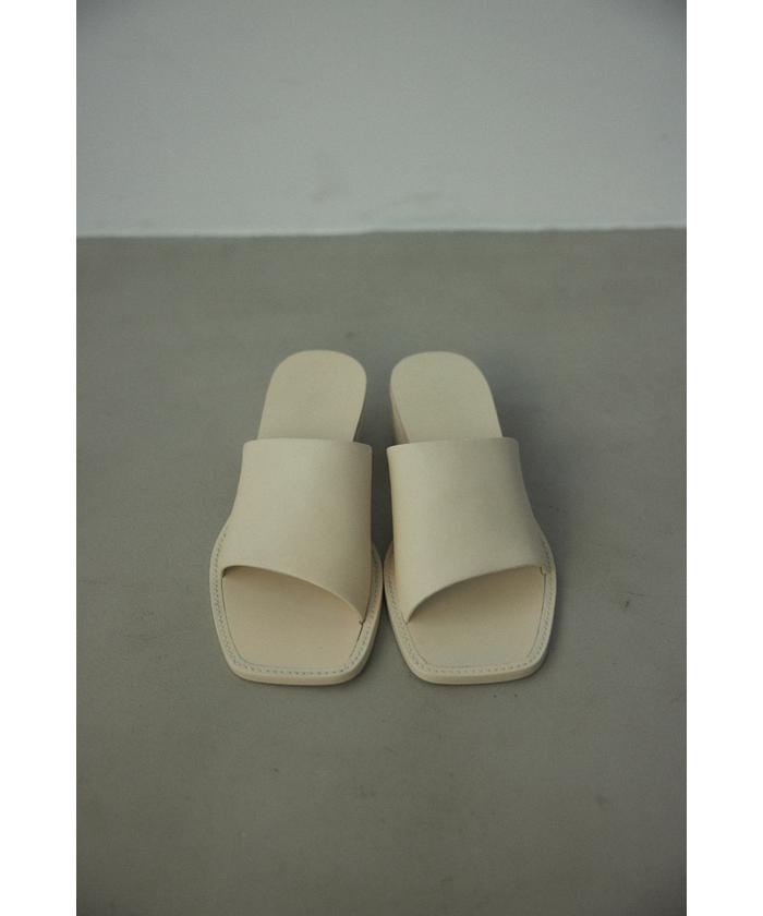 square sandal